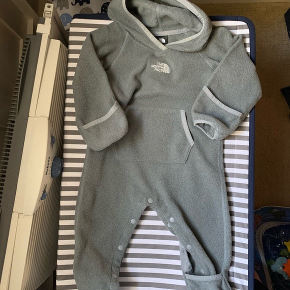 North Face One Piece Fleece Bodysuit - Picture 2 of 3